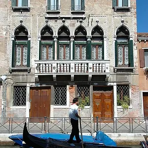 Pensión Palazzo Odoni, Venecia
